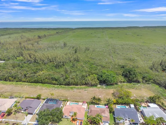 a view of a yard with an outdoor space