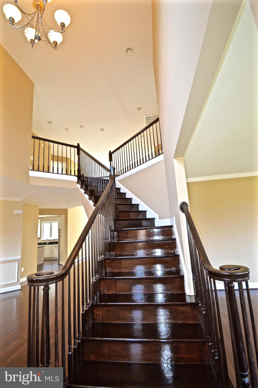 6659 South Clifton Road Frederick, MD 21703 - Photo 3 of 30 a view of entryway