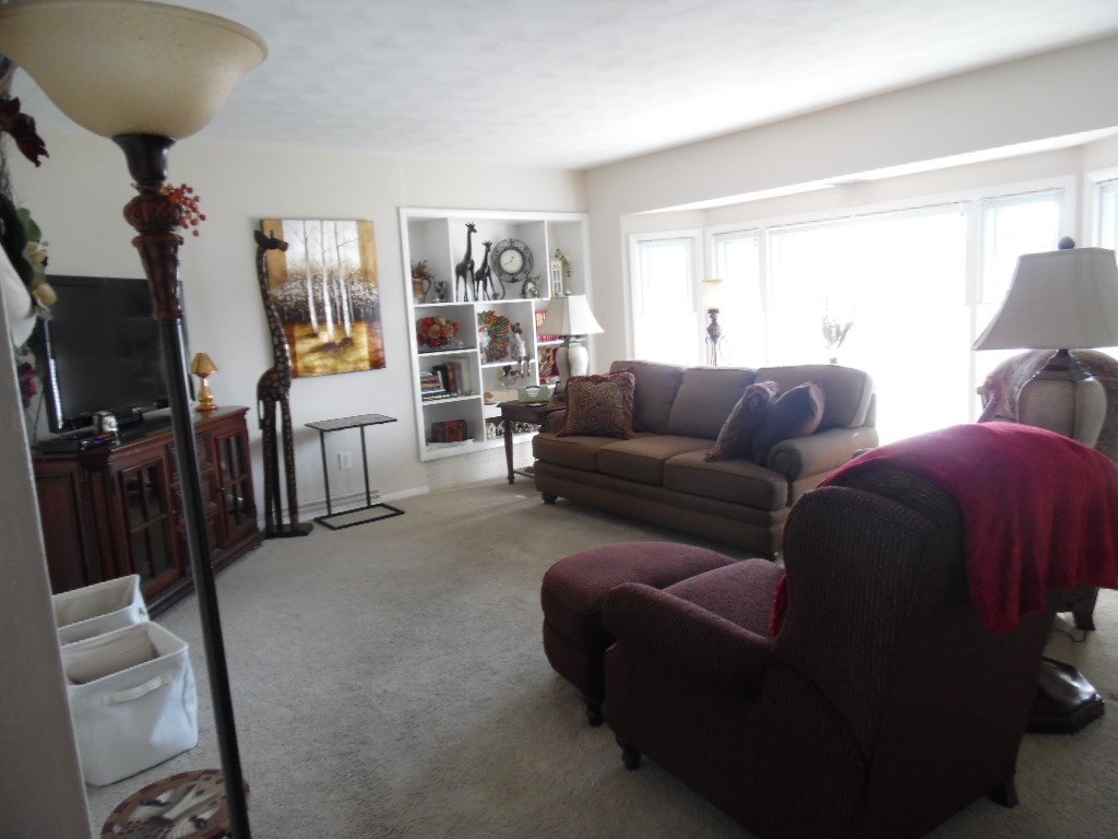 1205 East Spring Street Bluffton, IN 46714 - Photo 2 of 9 Gallery Image 2