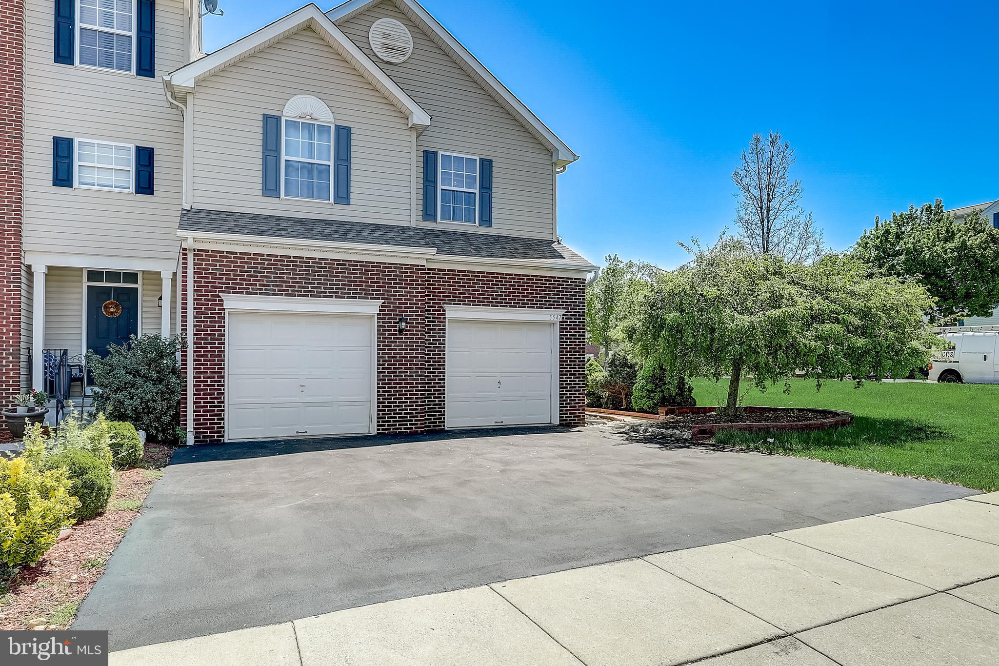 5547 Spring Ridge Drive West Macungie, PA 18062 - Photo 4 of 46