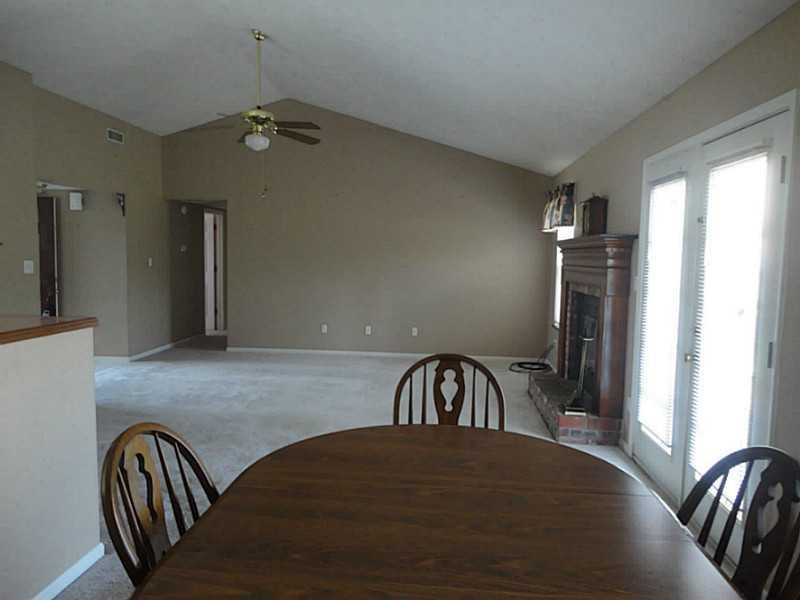 3070 Fry Road Greenwood, IN 46142 - Photo 13 of 17 Gallery Image 13