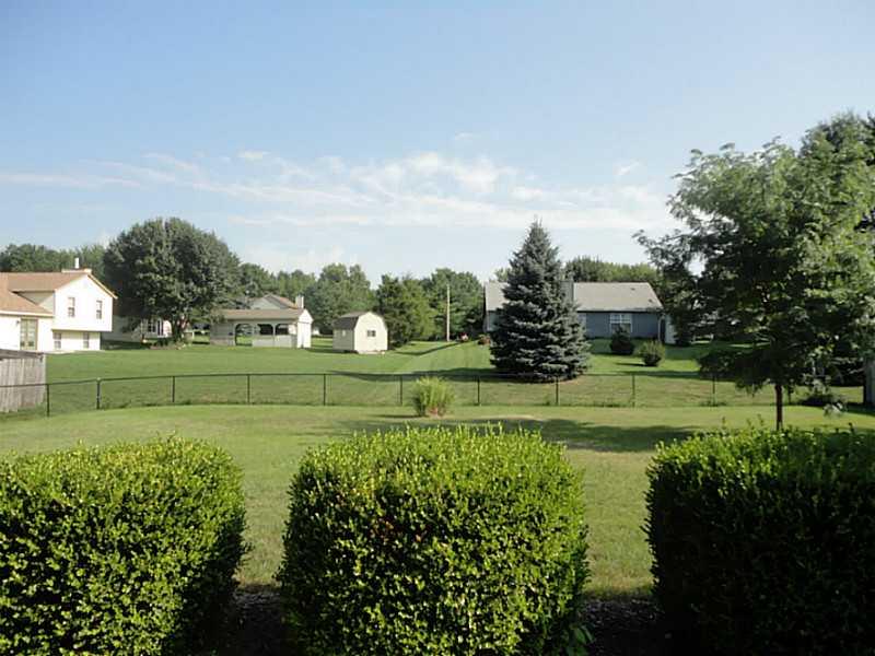 3070 Fry Road Greenwood, IN 46142 - Photo 16 of 17 Gallery Image 16