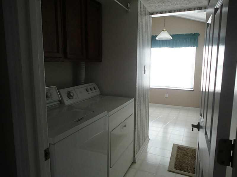 3070 Fry Road Greenwood, IN 46142 - Photo 9 of 17 Gallery Image 9