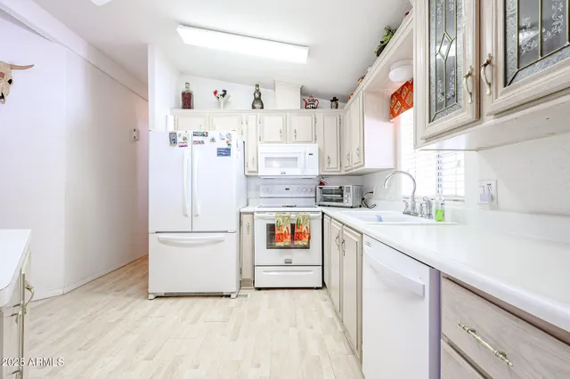 $168,000 | 3901 East Pinnacle Peak Road, Unit 235, Phoenix, AZ 85050