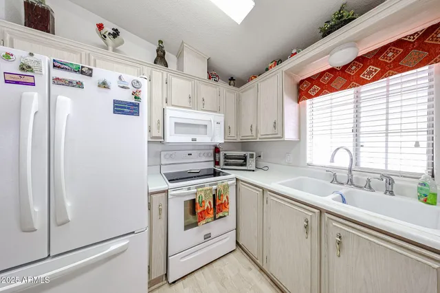 $168,000 | 3901 East Pinnacle Peak Road, Unit 235, Phoenix, AZ 85050