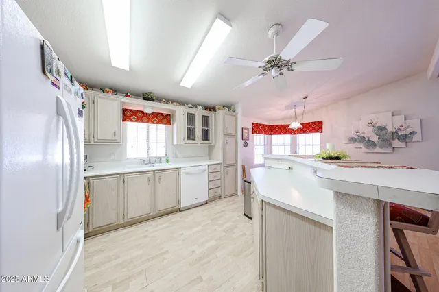 $168,000 | 3901 East Pinnacle Peak Road, Unit 235, Phoenix, AZ 85050