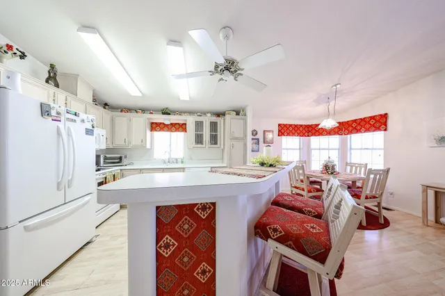 $168,000 | 3901 East Pinnacle Peak Road, Unit 235, Phoenix, AZ 85050