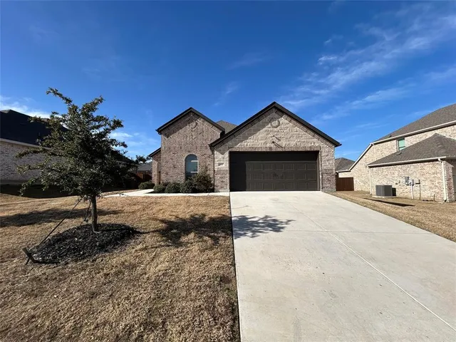 $2,195 | 505 Reatta Drive, Justin, TX 76247