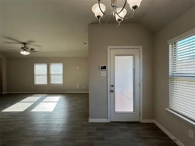 $2,195 | 505 Reatta Drive, Justin, TX 76247