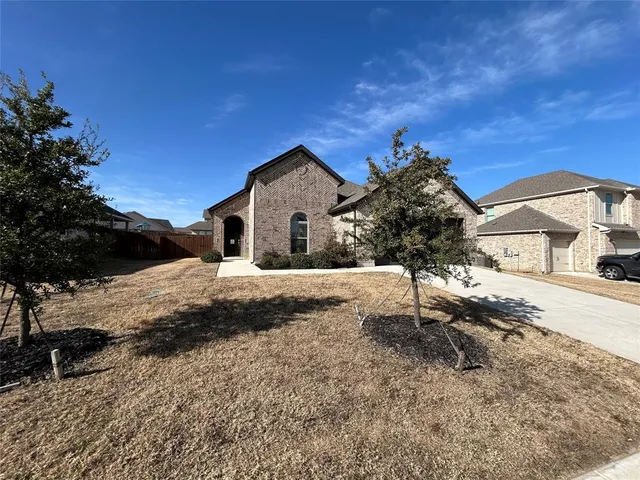 $2,195 | 505 Reatta Drive, Justin, TX 76247