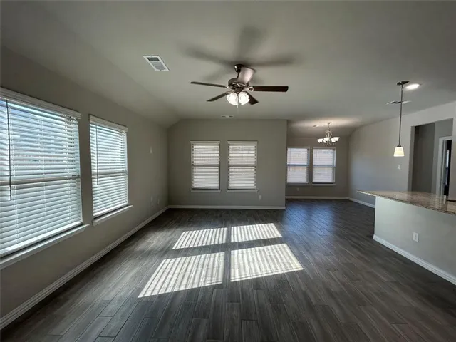 $2,195 | 505 Reatta Drive, Justin, TX 76247