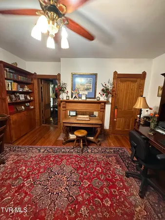 $629,900 | 1906 West G Street, Elizabethton, TN 37643