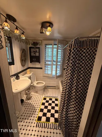 $749,900 | 1906 West G Street, Elizabethton, TN 37643