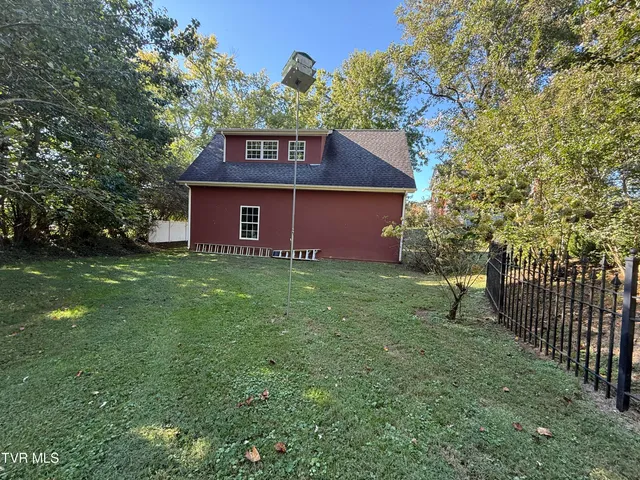 $749,900 | 1906 West G Street, Elizabethton, TN 37643