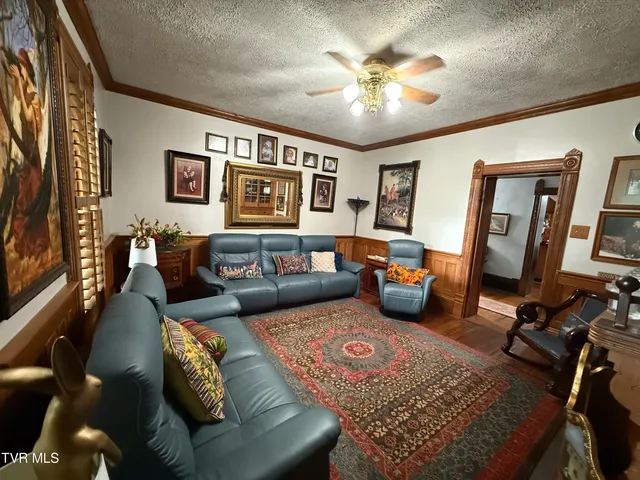 $749,900 | 1906 West G Street, Elizabethton, TN 37643