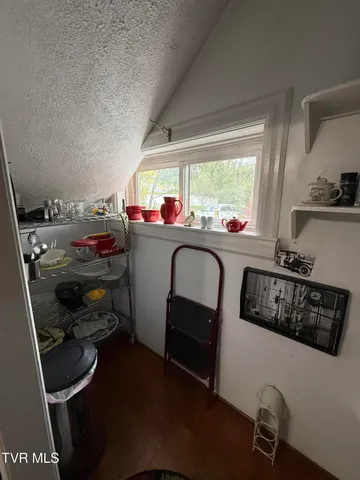 $749,900 | 1906 West G Street, Elizabethton, TN 37643