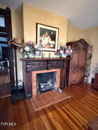 $629,900 | 1906 West G Street, Elizabethton, TN 37643