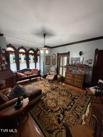 $629,900 | 1906 West G Street, Elizabethton, TN 37643