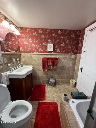 $629,900 | 1906 West G Street, Elizabethton, TN 37643