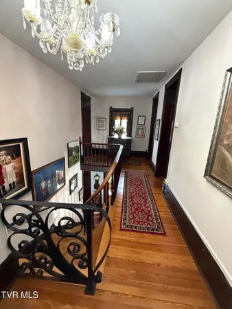 $629,900 | 1906 West G Street, Elizabethton, TN 37643
