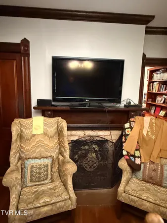 $629,900 | 1906 West G Street, Elizabethton, TN 37643