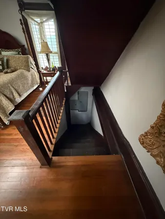 $629,900 | 1906 West G Street, Elizabethton, TN 37643