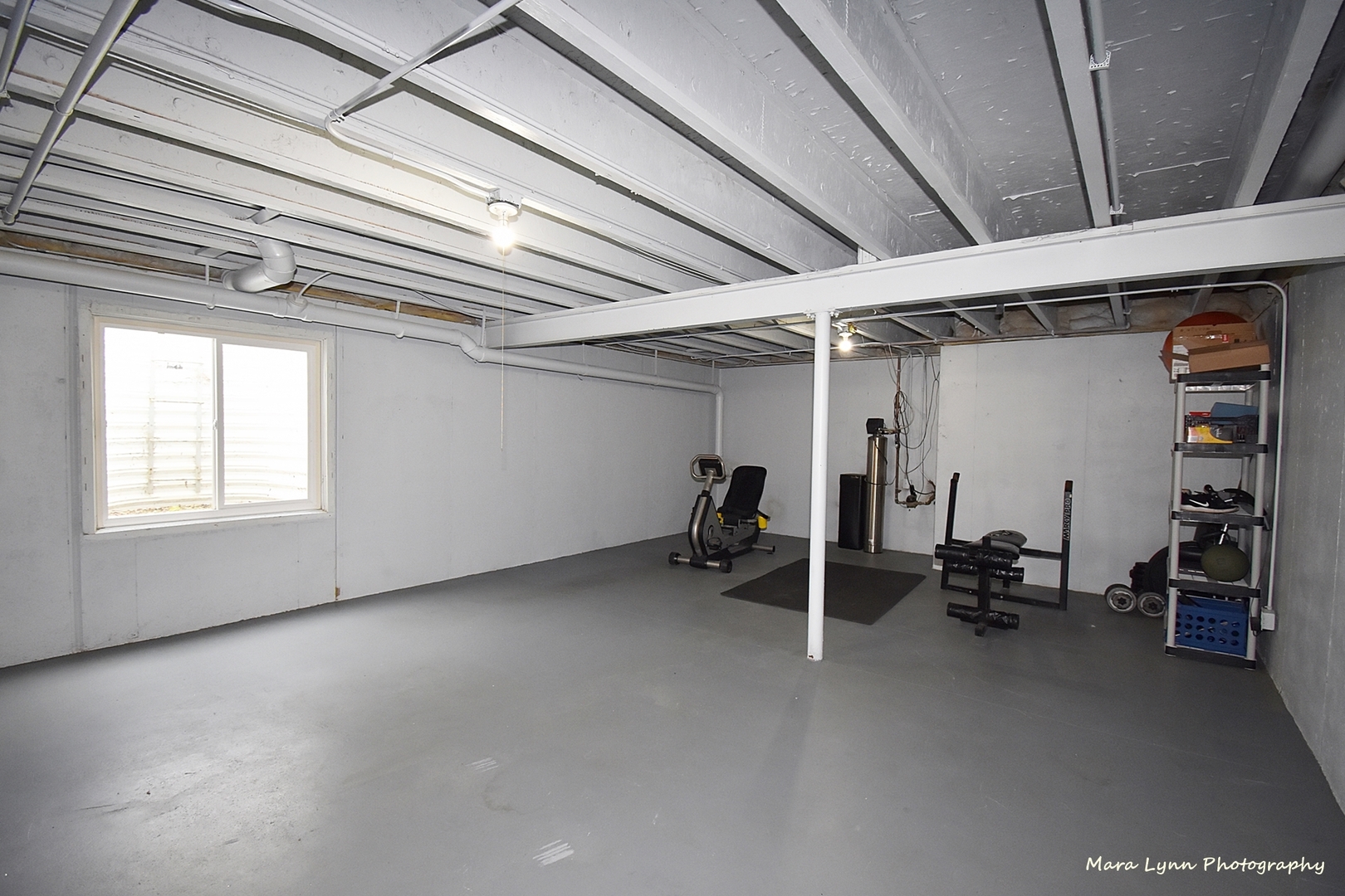 294 Sonora Drive Elgin, IL 60124 - Photo 32 of 40 a view of a room with gym equipment