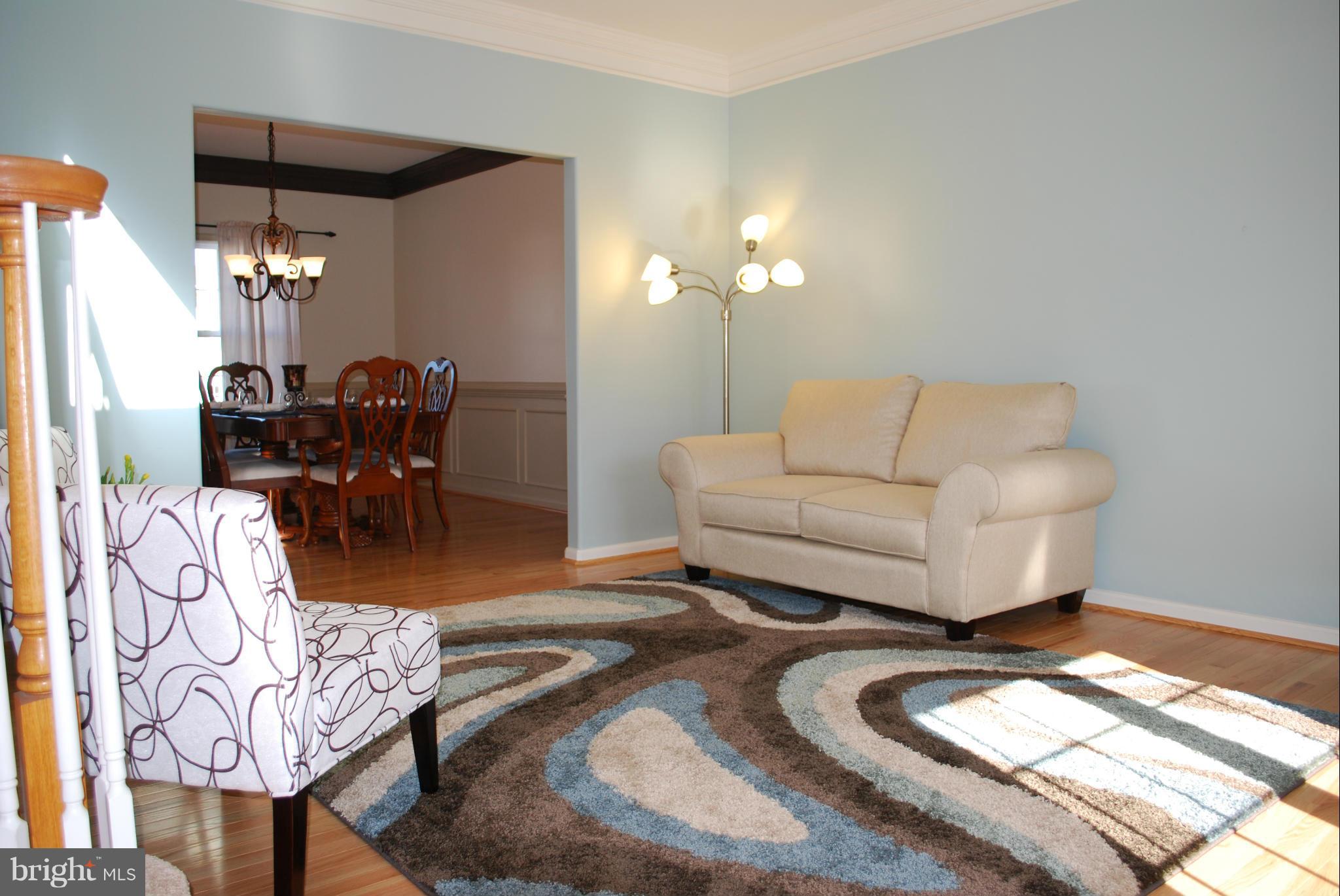 685 Race Course Road Warrenton, VA 20186 - Photo 15 of 30 Living Room