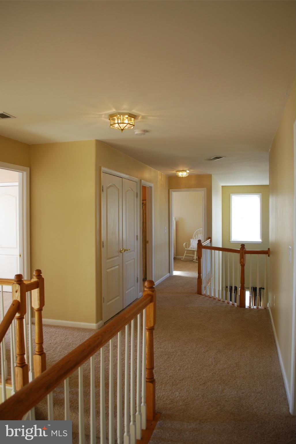 685 Race Course Road Warrenton, VA 20186 - Photo 16 of 30 Upstairs hallway