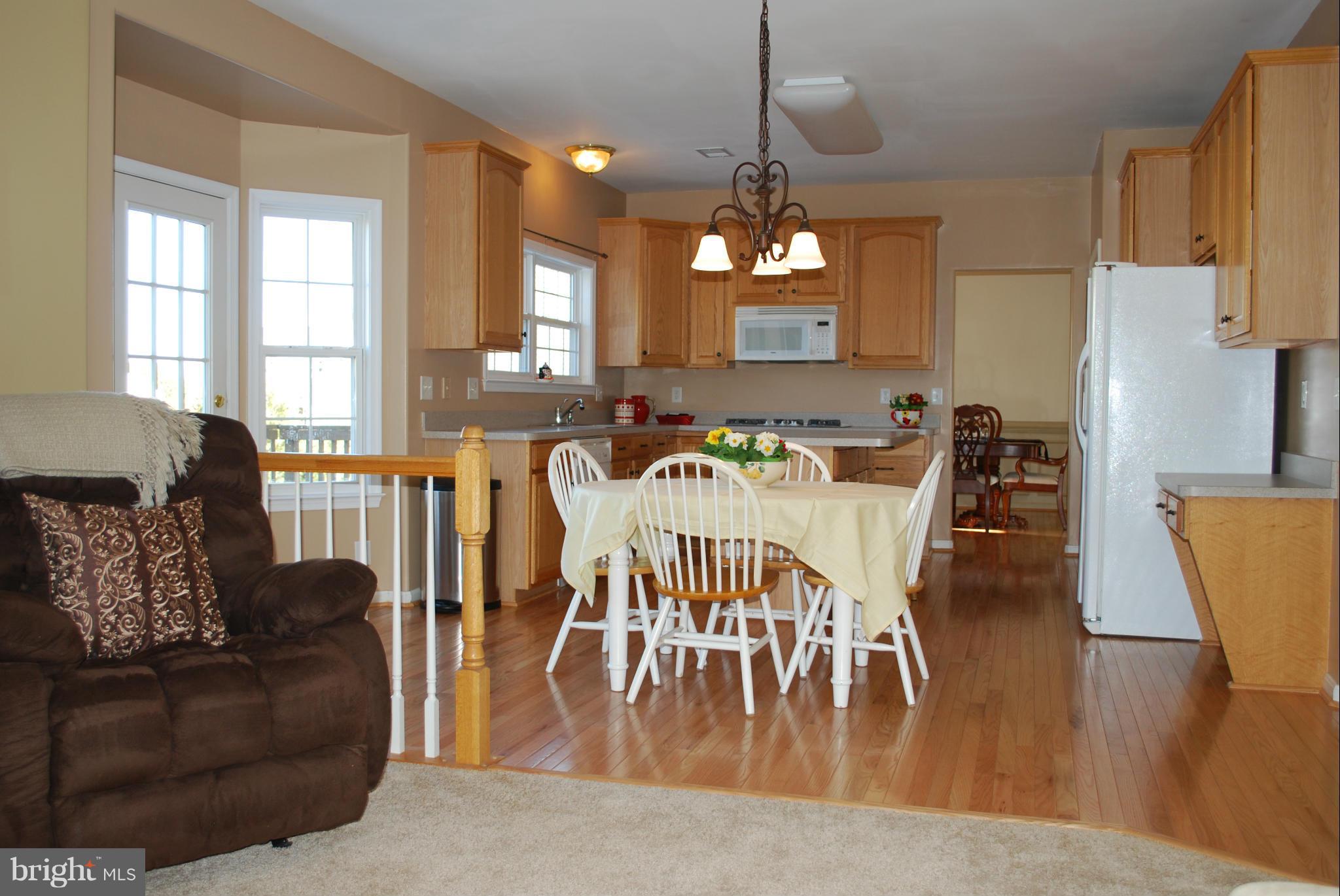 685 Race Course Road Warrenton, VA 20186 - Photo 4 of 30 Kitchen