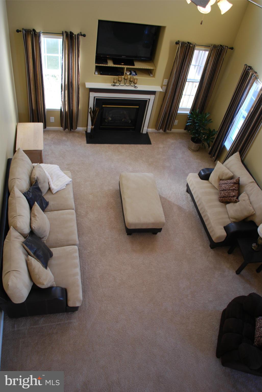 685 Race Course Road Warrenton, VA 20186 - Photo 9 of 30 Family Room