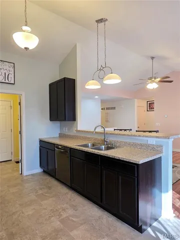 $327,900 | 1796 Meade Court, Pacific, MO 63069