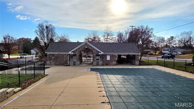 $324,900 | 1796 Meade Court, Pacific, MO 63069