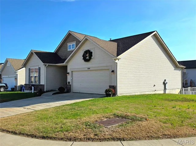 $327,900 | 1796 Meade Court, Pacific, MO 63069