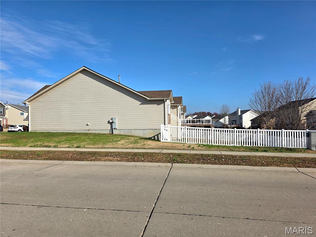 1796 Meade Court Pacific, MO 63069 - Photo 5 of 33