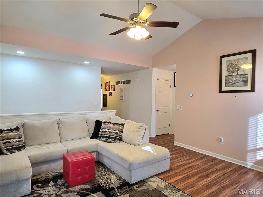 1796 Meade Court Pacific, MO 63069 - Photo 7 of 33