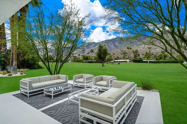 $2,095,000 | 2309 South Yosemite, Palm Springs, CA 92264