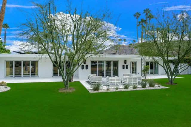 $2,095,000 | 2309 South Yosemite, Palm Springs, CA 92264