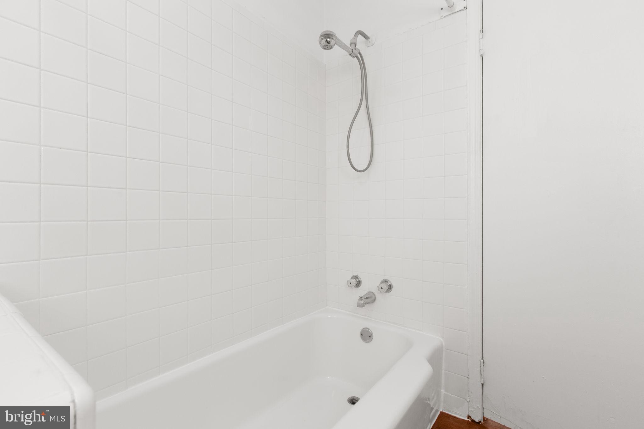 1305 Bragg Road Fredericksburg, VA 22407 - Photo 19 of 42 Newly refurbished shower