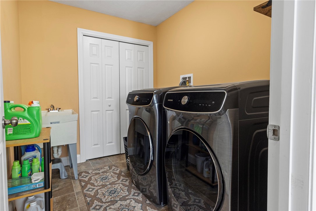 799 Chestnut Hill Road Glocester, RI 02814 - Photo 16 of 45