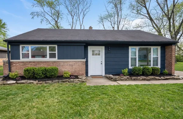 $184,000 | 307 Minocqua Street, Park Forest, IL 60466