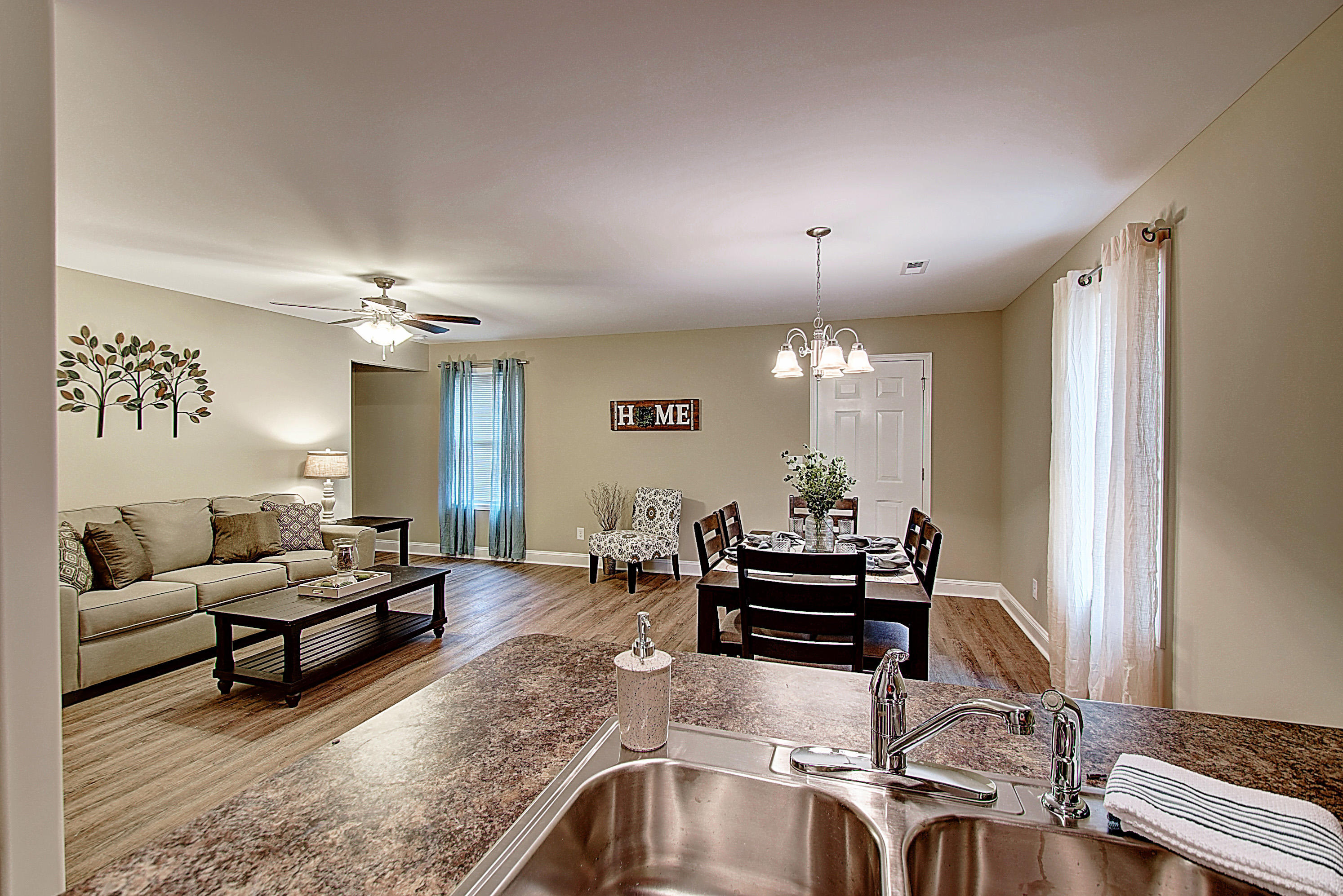 2927 Watauga Road, Unit 14 Johnson City, TN 37601 - Photo 6 of 23 DSC_0020_1_2_3