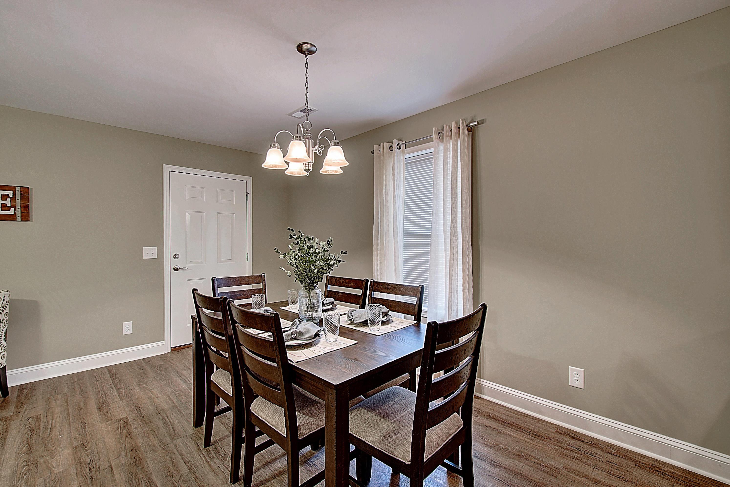 2927 Watauga Road, Unit 14 Johnson City, TN 37601 - Photo 7 of 23 DSC_0024_5_6_7