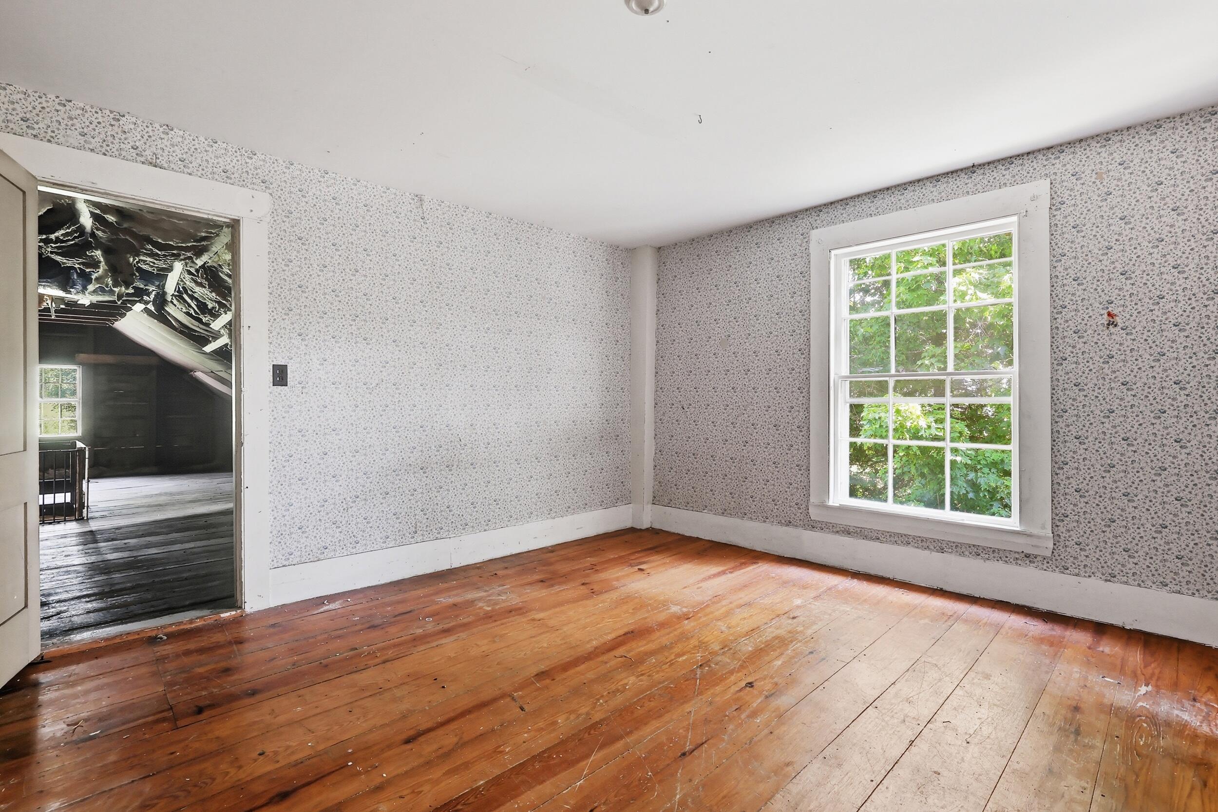 39 Main Street Standish, ME 04085 - Photo 22 of 31 Room #8