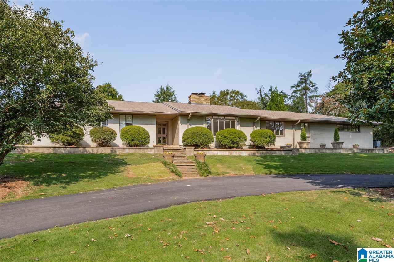 2716 Woodridge Road Birmingham, AL 35223 - Photo 2 of 37