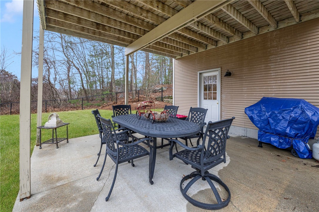 175 Hope Furnace Road Scituate, RI 02831 - Photo 15 of 48