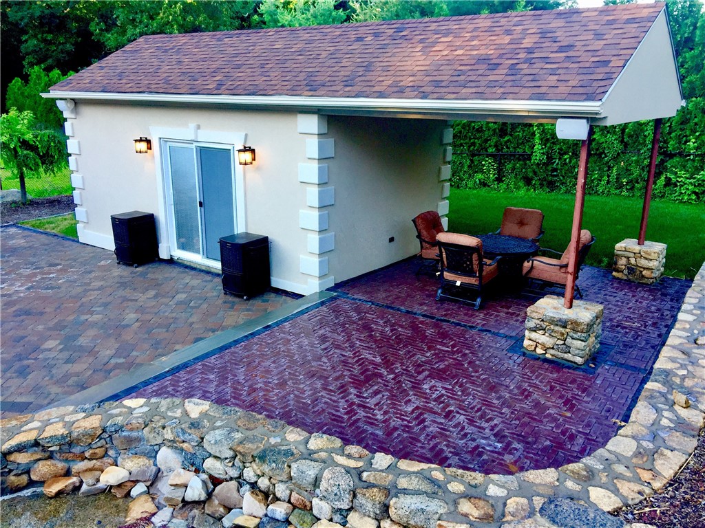 175 Hope Furnace Road Scituate, RI 02831 - Photo 4 of 48