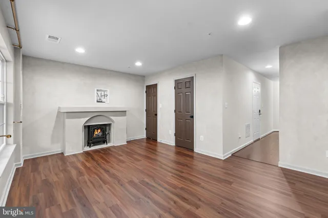 $2,400 | 5957 Whelan Lane, Frederick, MD 21703