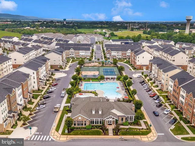 $2,400 | 5957 Whelan Lane, Frederick, MD 21703