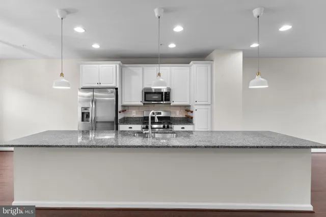 $2,400 | 5957 Whelan Lane, Frederick, MD 21703